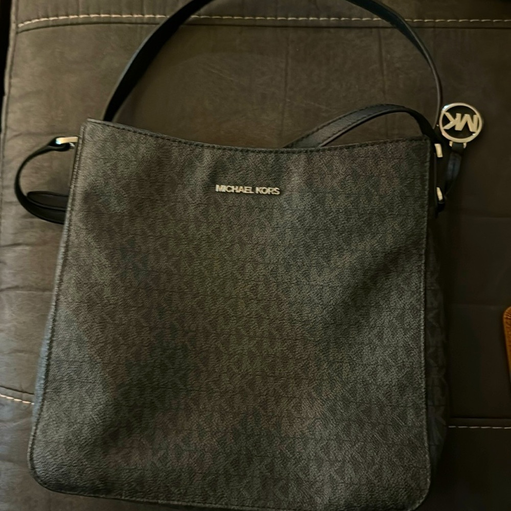 Michael Kors cross body
